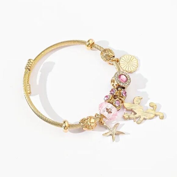 Winnie The Pooh Piglet Charm Pendant Gold Tone Bangle Bracelet - Picture 4 of 4